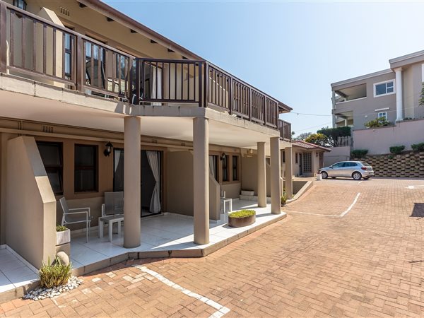 12 Bed House in Ballito