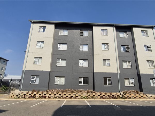 2 Bedroom Flat 2 Bedroom Flat