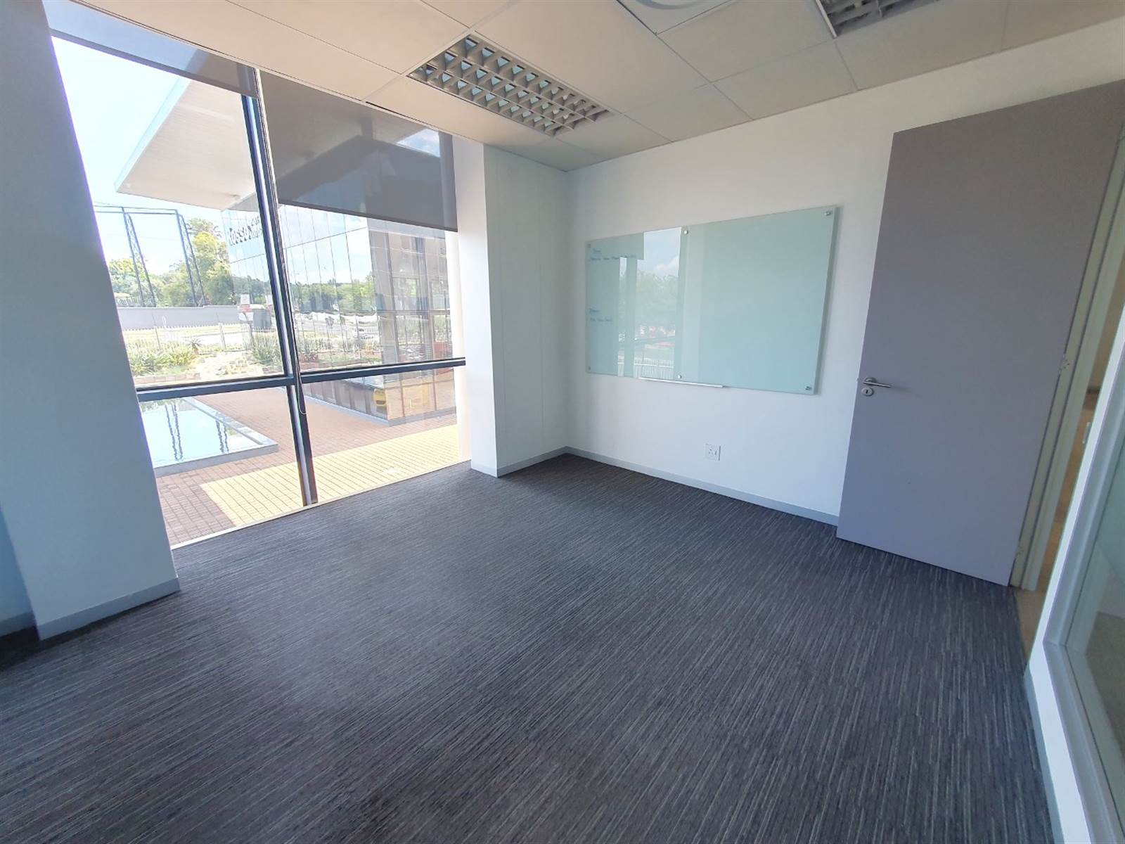 500  m² Office Space in Bryanston photo number 14