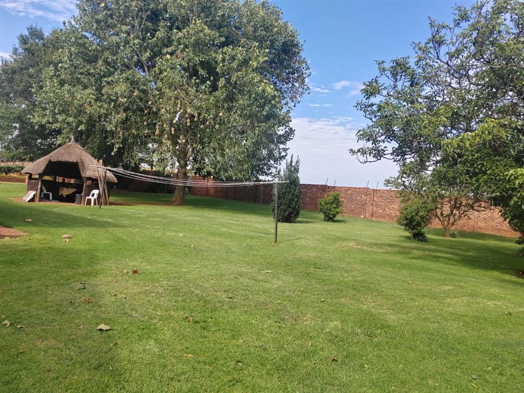 8800 m² Smallholding in Elandsfontein AH photo number 24