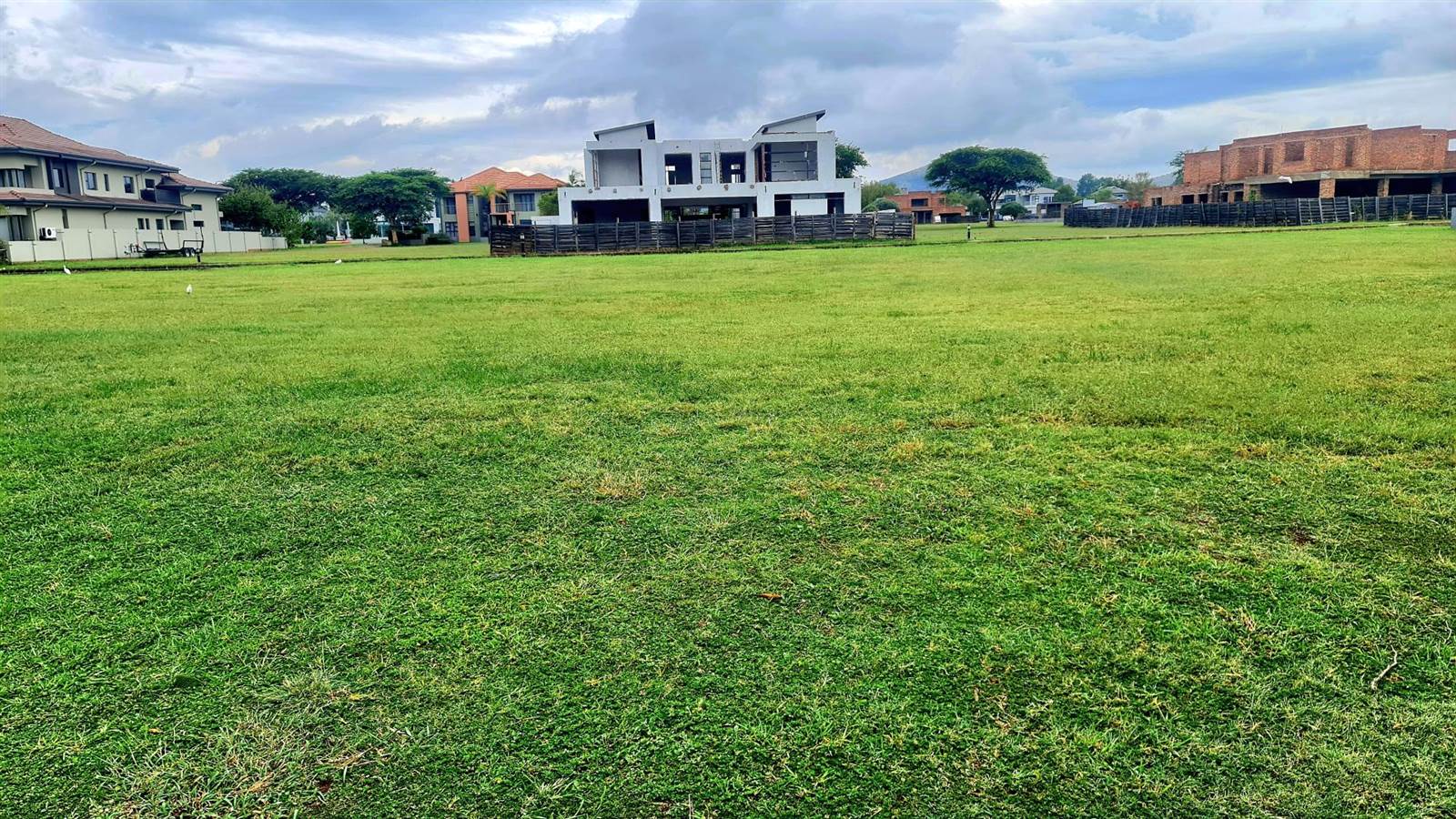 815 m² Land available in The Islands Estate photo number 1