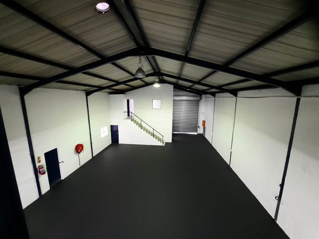 465  m² Industrial space in Beaconvale photo number 3