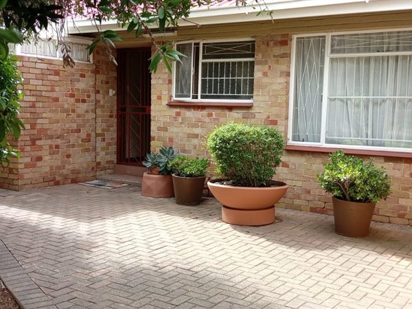 4 Bedroom House 4 Bedroom House