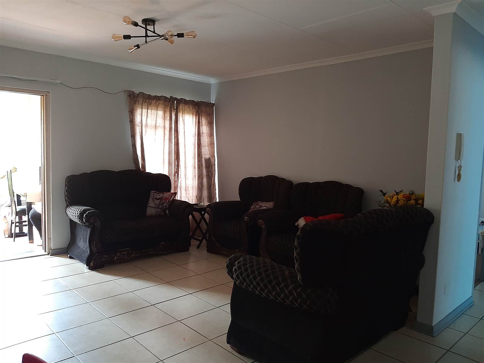 2 Bed Townhouse in Delmas photo number 10