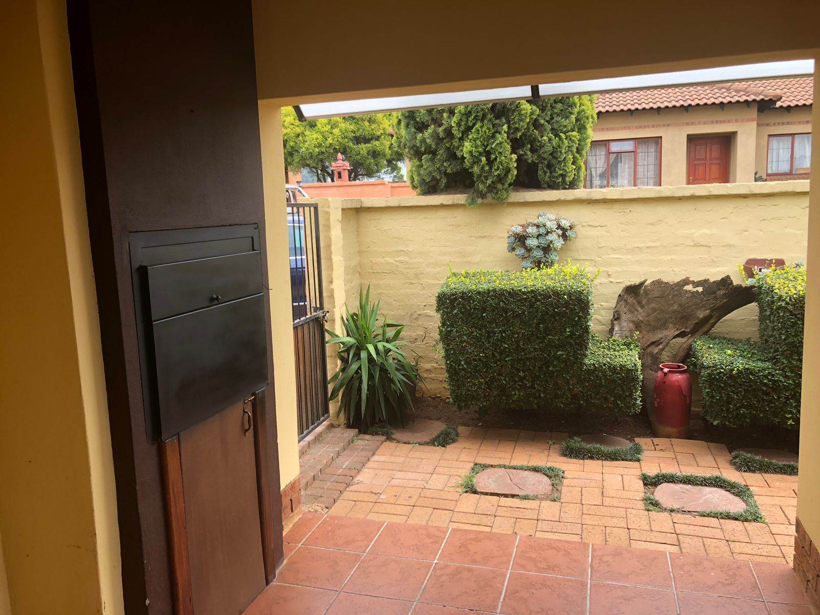 2 Bed Townhouse in Delmas photo number 24