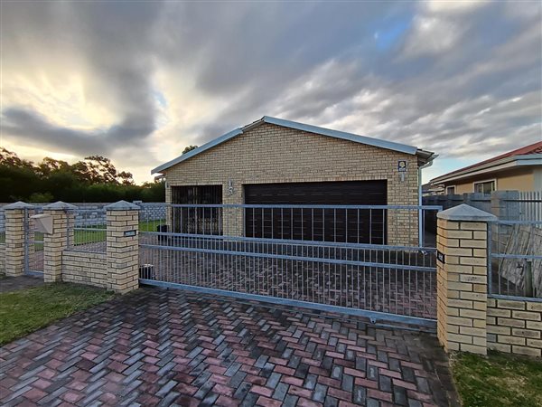 3 Bedroom House 3 Bedroom House