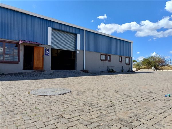 320  m² Industrial space