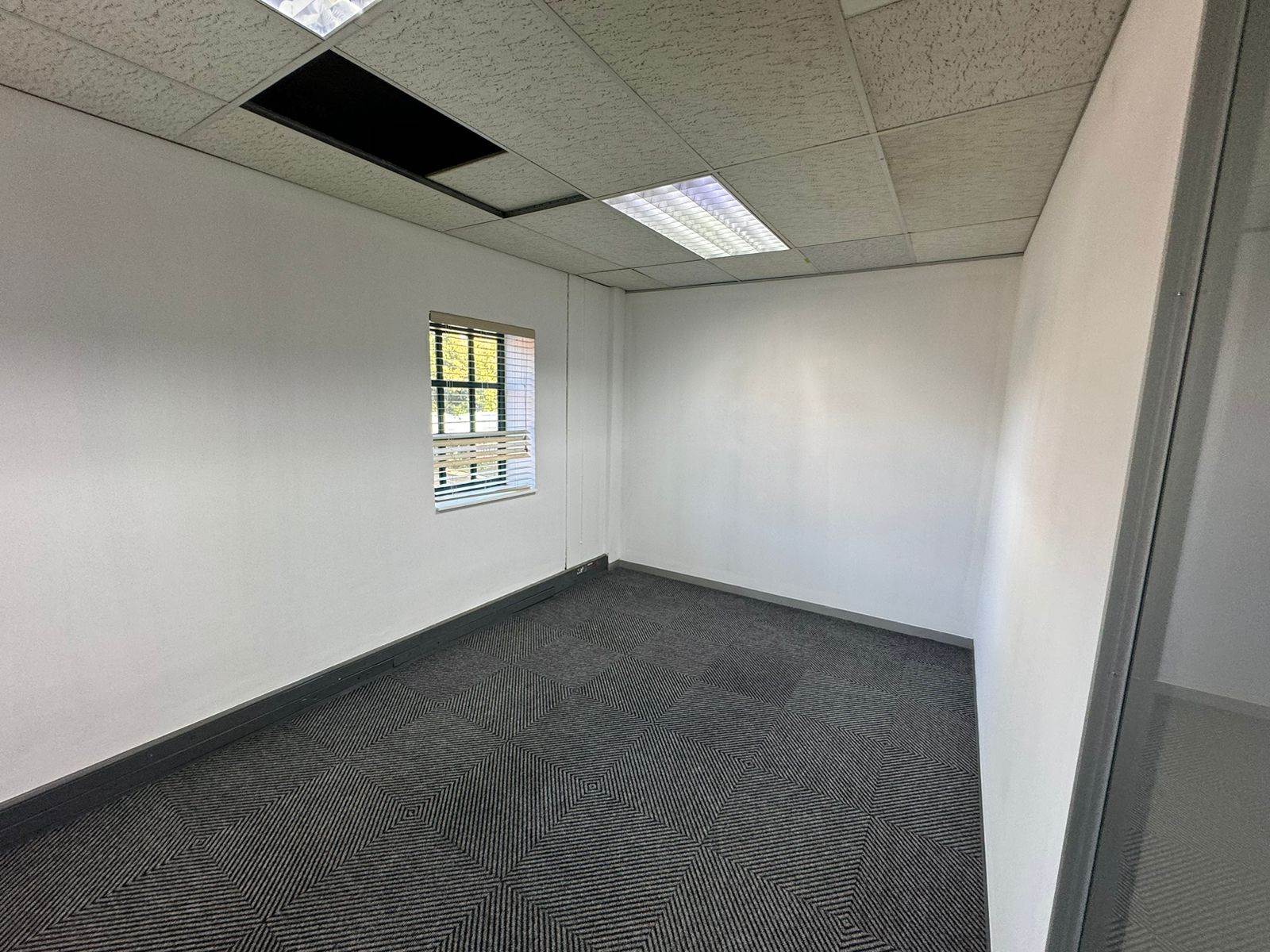 498  m² Commercial space in Sunninghill photo number 30