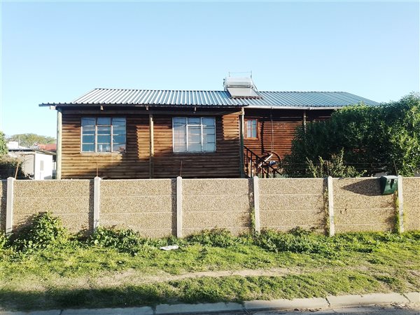 2 Bed House in Albertinia