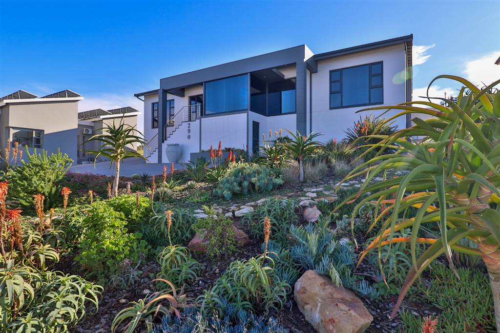 3 Bedroom House 3 Bedroom House