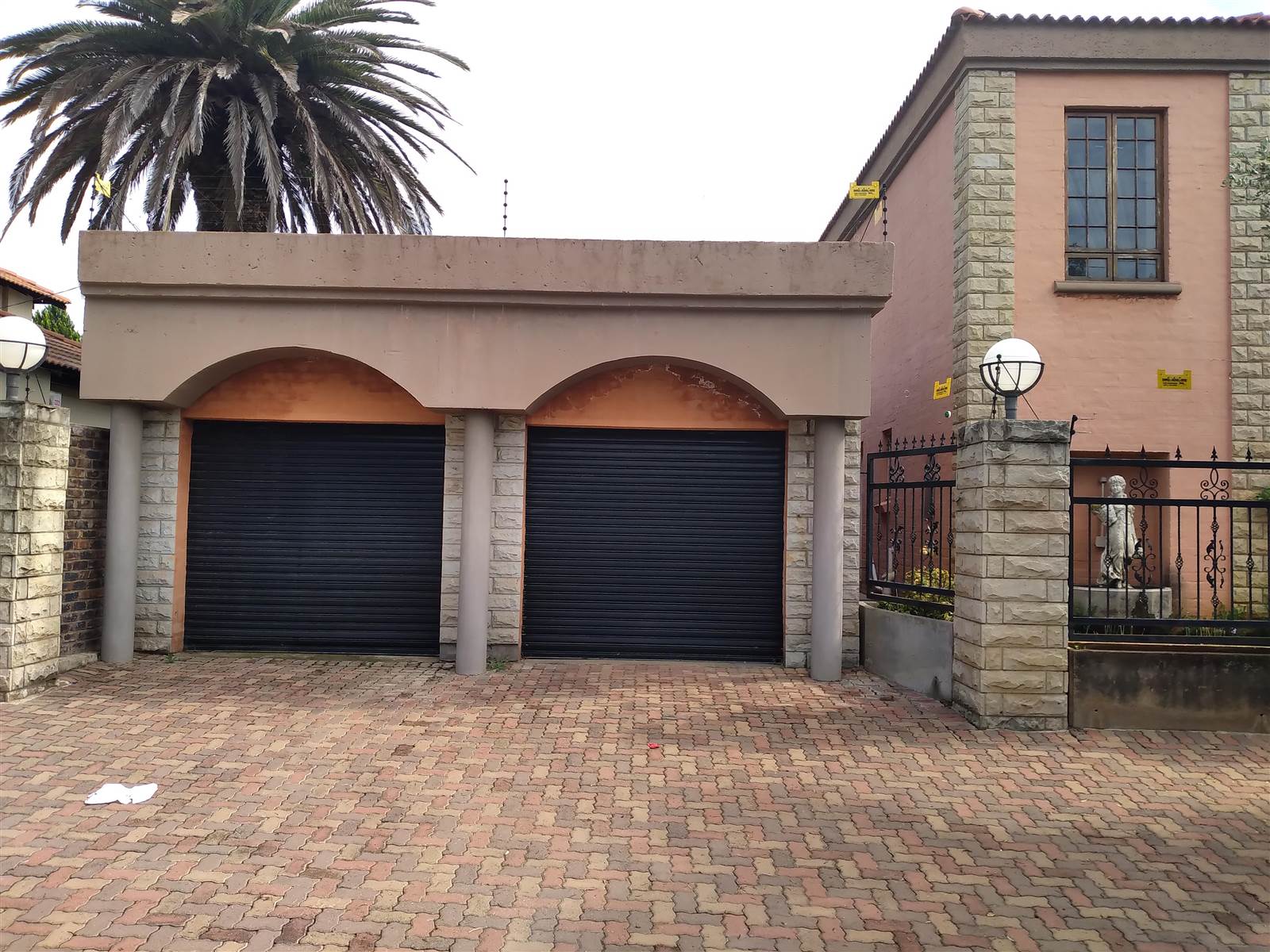 3 Bed House in Vryburg photo number 3