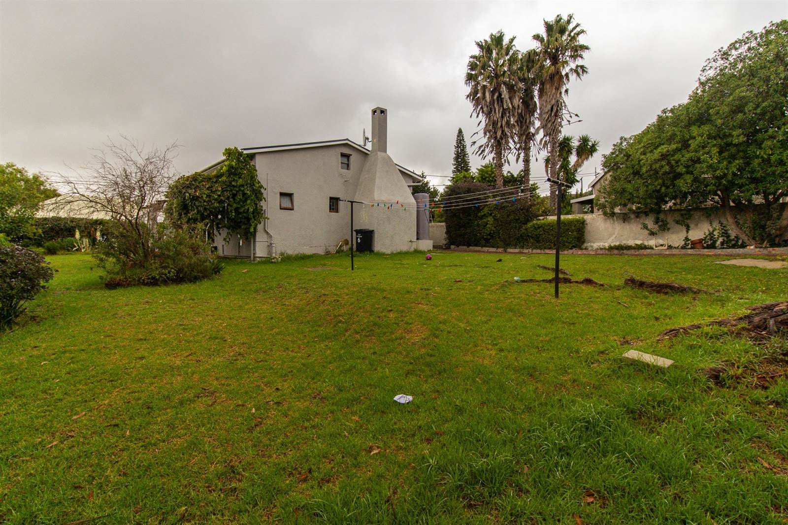 2 Bed House in Bredasdorp photo number 8
