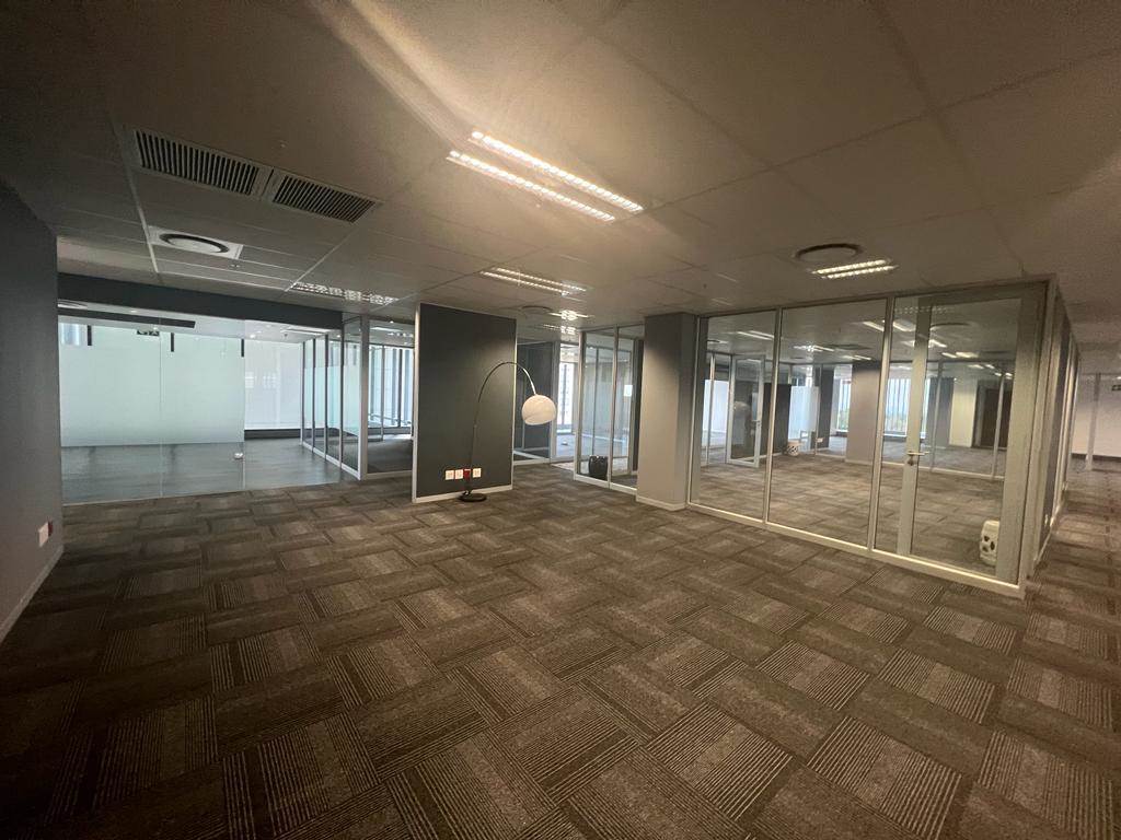 5200  m² Commercial space in Rosebank photo number 17