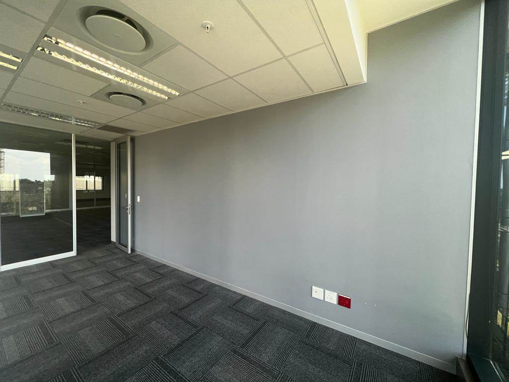 5200  m² Commercial space in Rosebank photo number 29