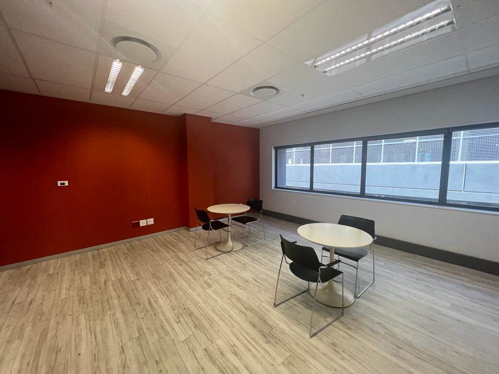 5200  m² Commercial space in Rosebank photo number 15