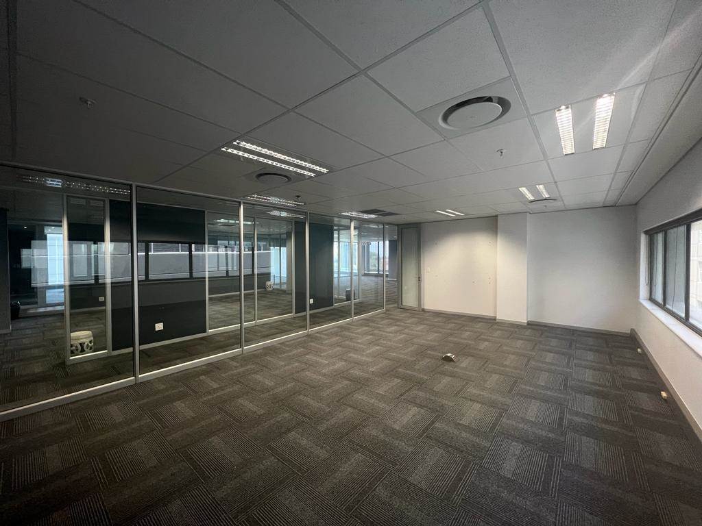 5200  m² Commercial space in Rosebank photo number 20