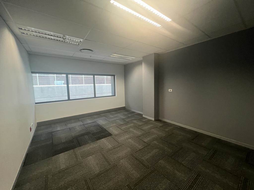 5200  m² Commercial space in Rosebank photo number 16