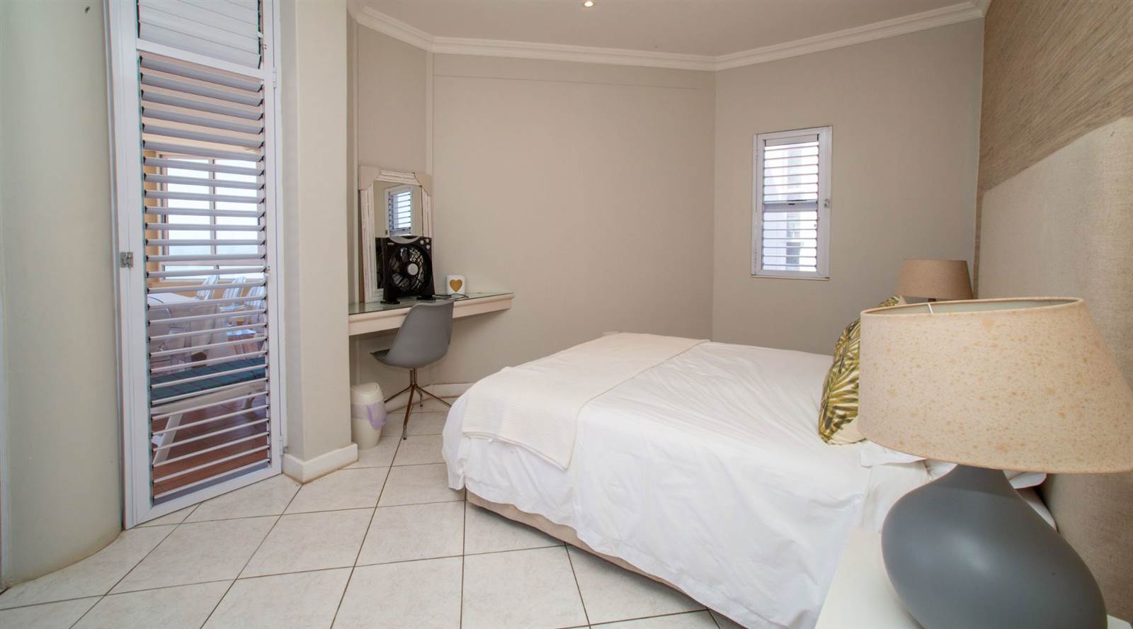 4 Bed Apartment in Umhlanga Rocks photo number 28