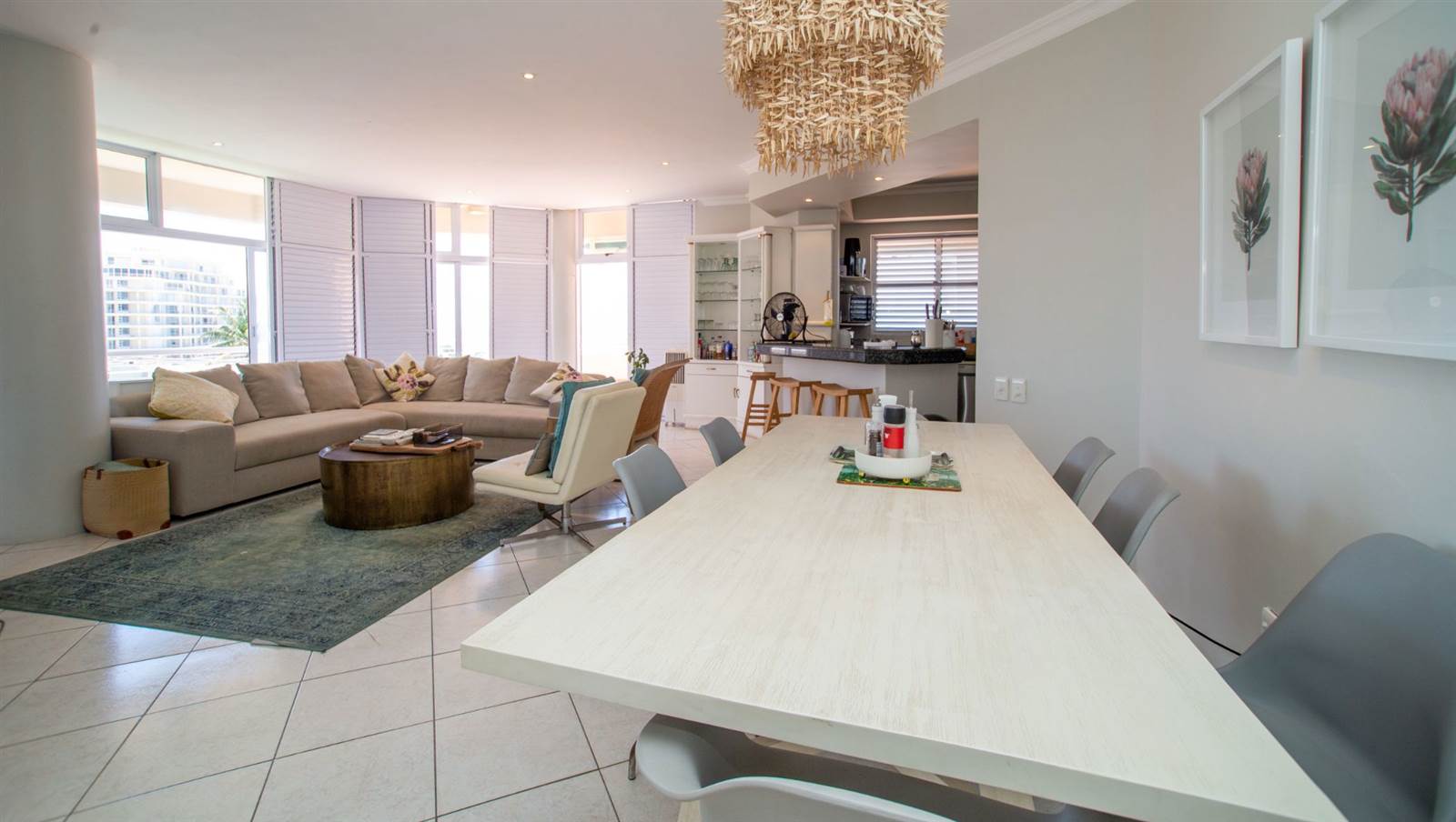 4 Bed Apartment in Umhlanga Rocks photo number 17