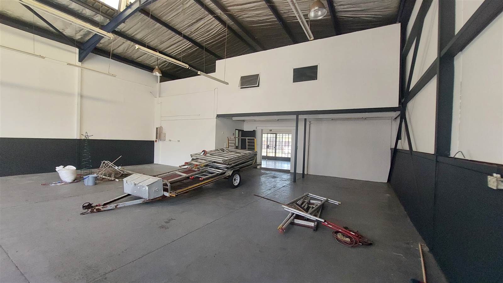 558  m² Industrial space in Jet Park photo number 16