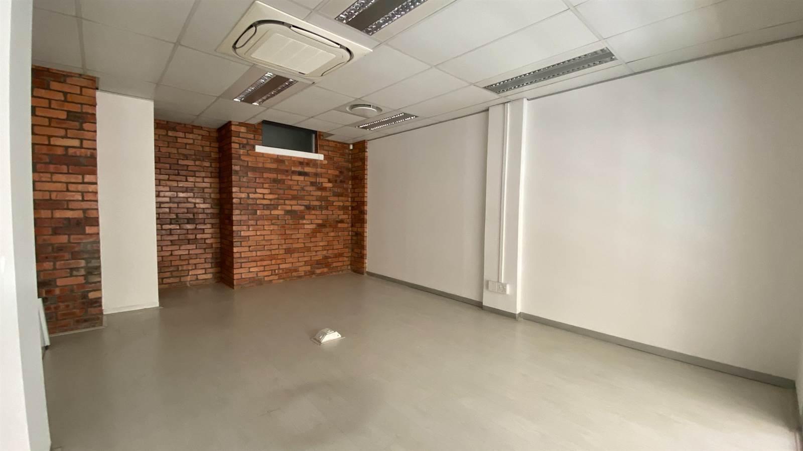 229  m² Commercial space in De Waterkant photo number 15