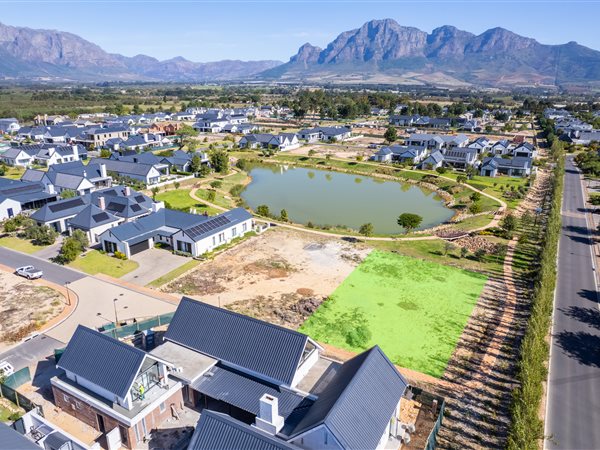 719 m² Land 719 m² Land