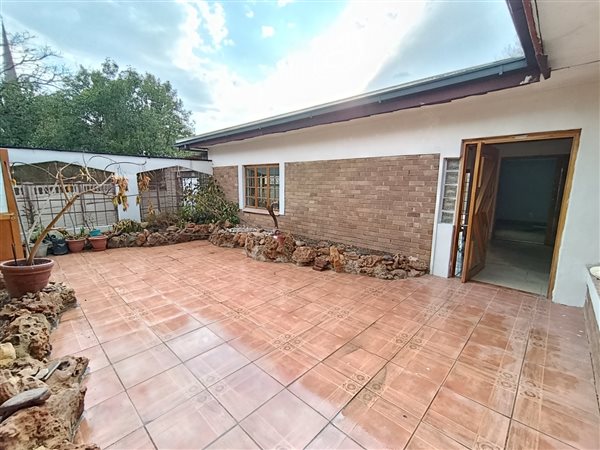 4 Bedroom House 4 Bedroom House