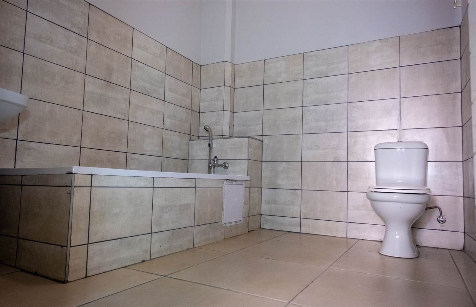 2 Bed Flat in Boksburg Central photo number 6