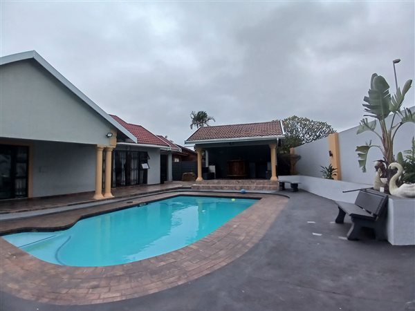 5 Bedroom House 5 Bedroom House
