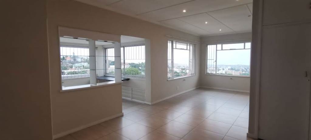 2 Bed Apartment in Musgrave photo number 1