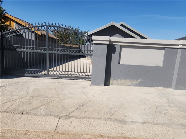 2 Bedroom House 2 Bedroom House