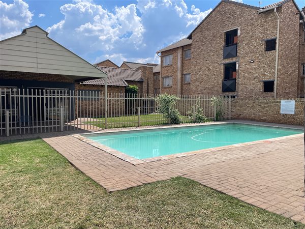 2 Bedroom Flat 2 Bedroom Flat