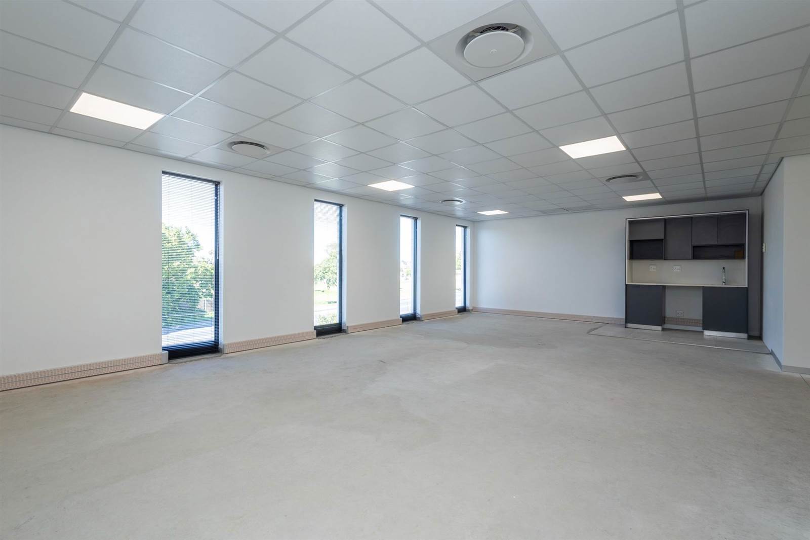 142  m² Office Space in Wellway Park photo number 15