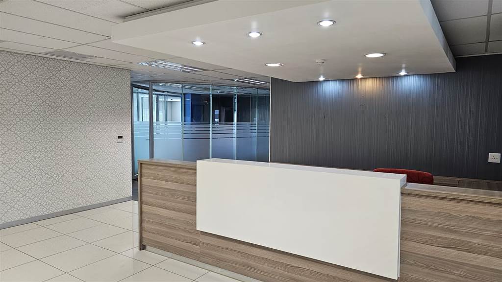 340  m² Office Space in Greenstone Hill photo number 15