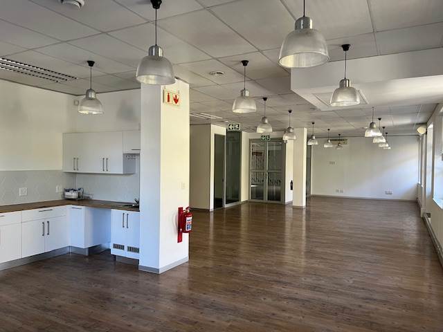 432  m² Commercial space in Rondebosch photo number 9
