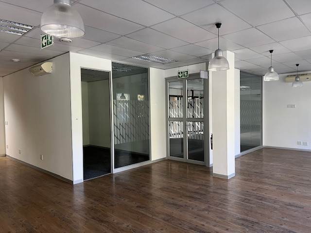 432  m² Commercial space in Rondebosch photo number 16