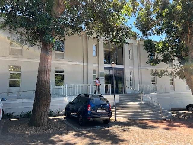 432  m² Commercial space in Rondebosch photo number 1