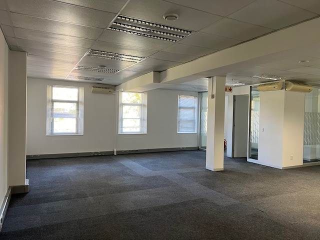 432  m² Commercial space in Rondebosch photo number 13