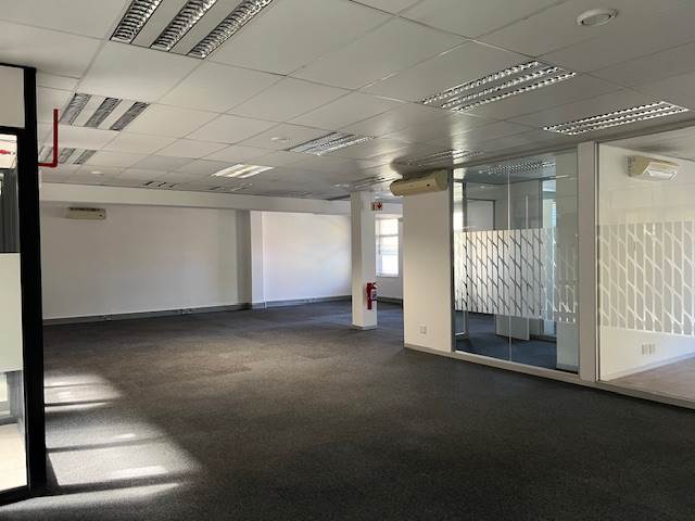 432  m² Commercial space in Rondebosch photo number 15