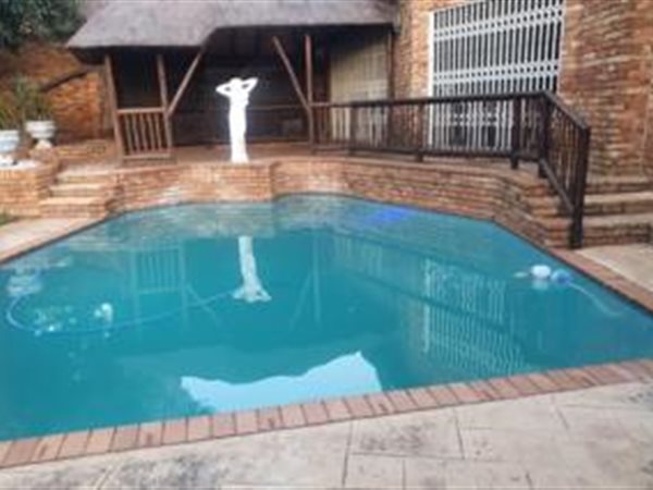 3 Bedroom House 3 Bedroom House
