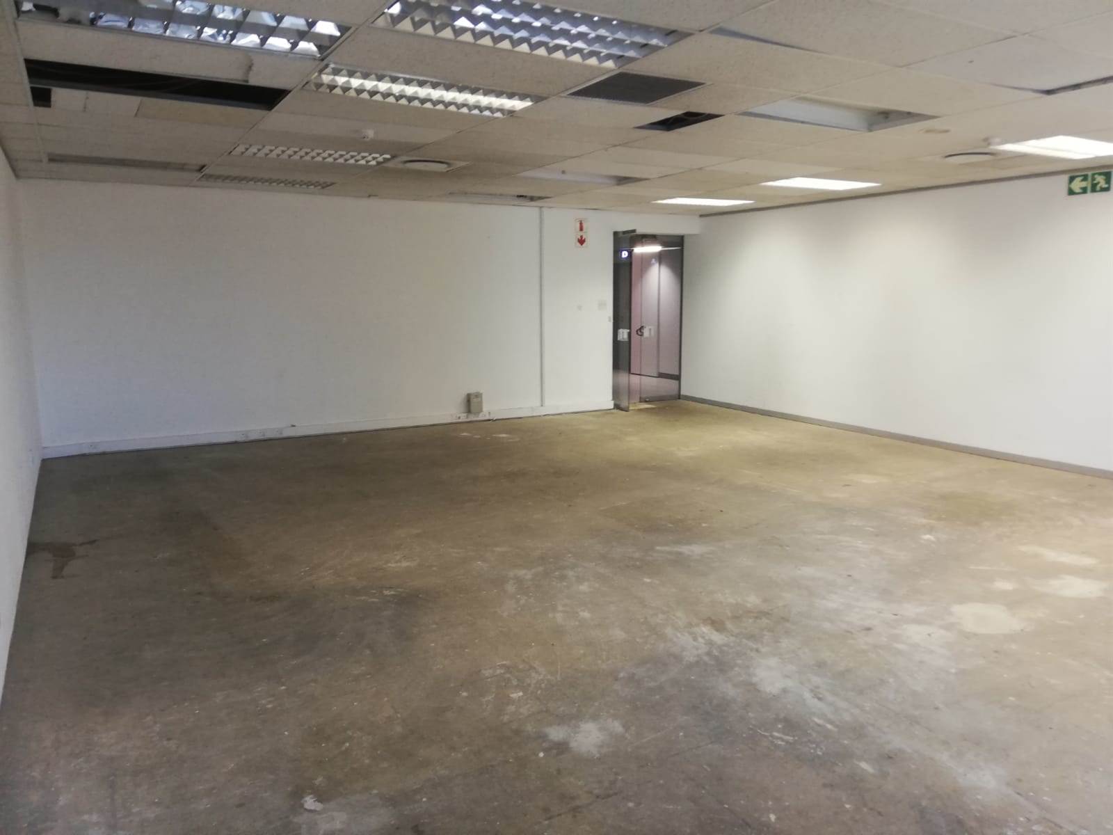 108.13  m² Office Space in Cape Town City Centre photo number 4