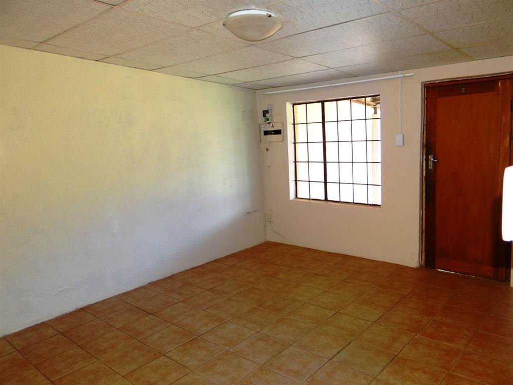 2 Bed Townhouse in Bashewa photo number 5