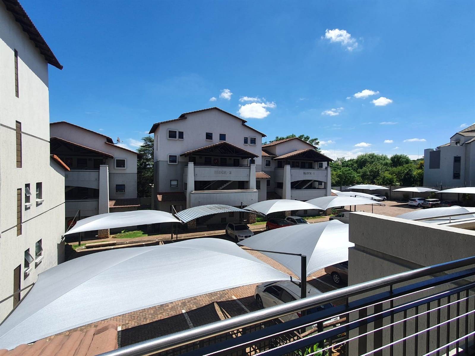 2 Bed Apartment in Sunninghill photo number 7