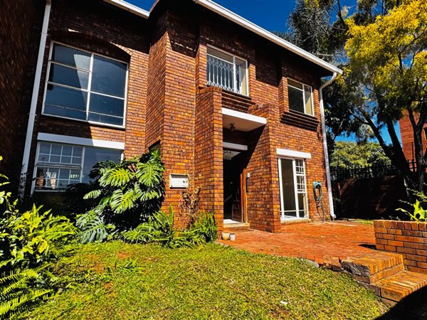3 Bedroom Duplex 3 Bedroom Duplex