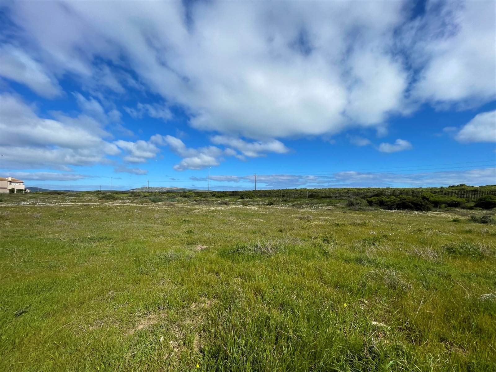 745 m² Land available in Langebaan Country Estate photo number 5