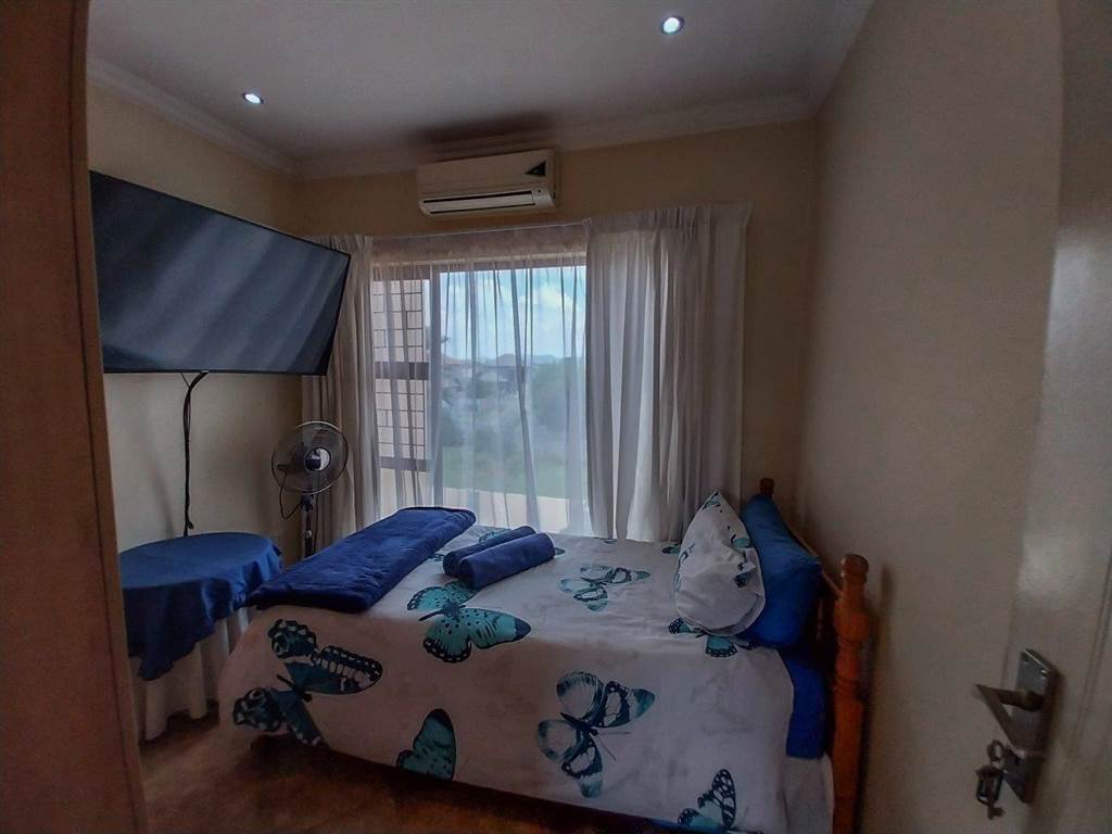 3 Bed House in Hartbeespoort Dam photo number 15