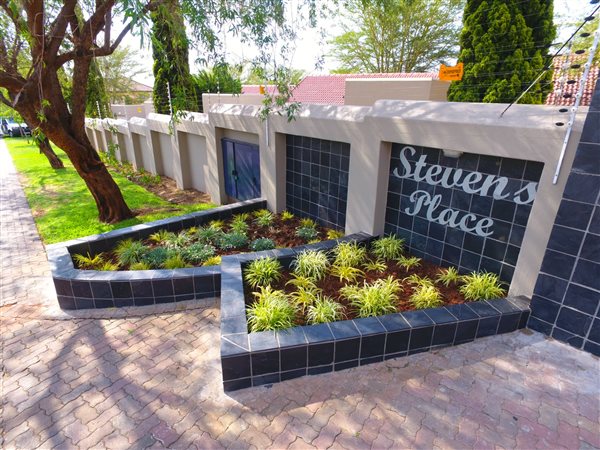 2 Bedroom Simplex 2 Bedroom Simplex