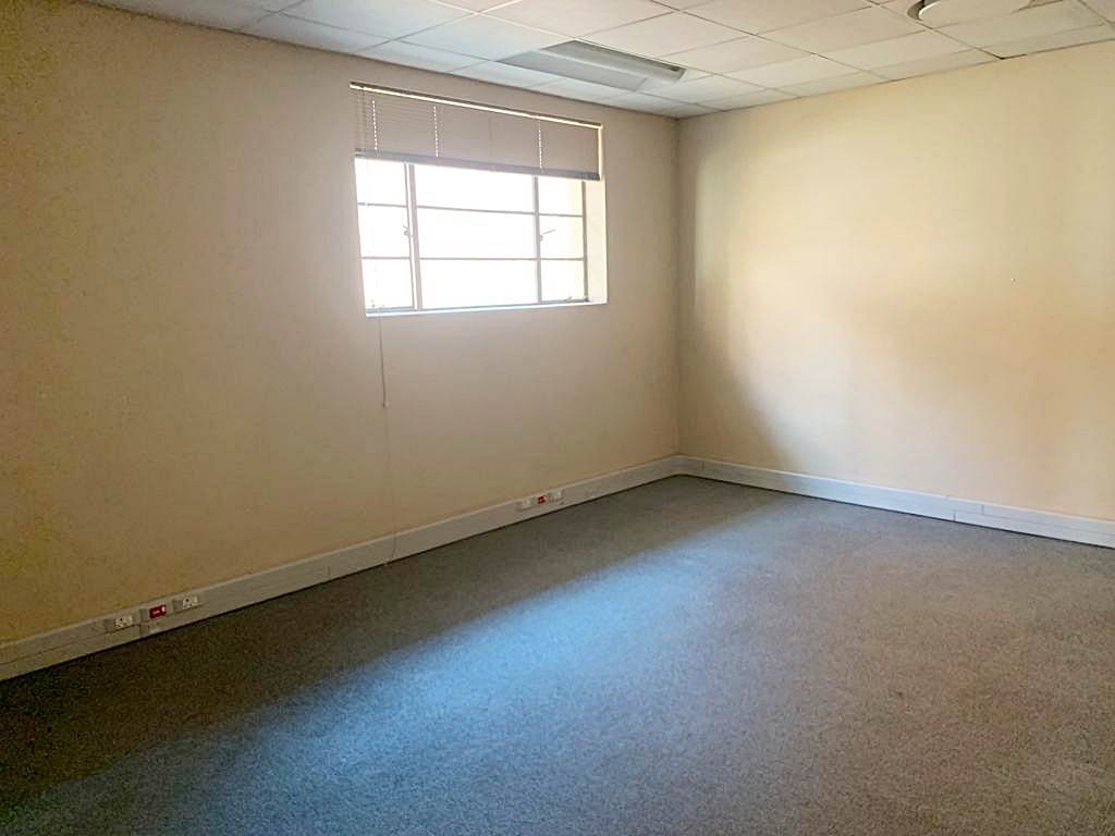 800  m² Commercial space in Bloemfontein photo number 7