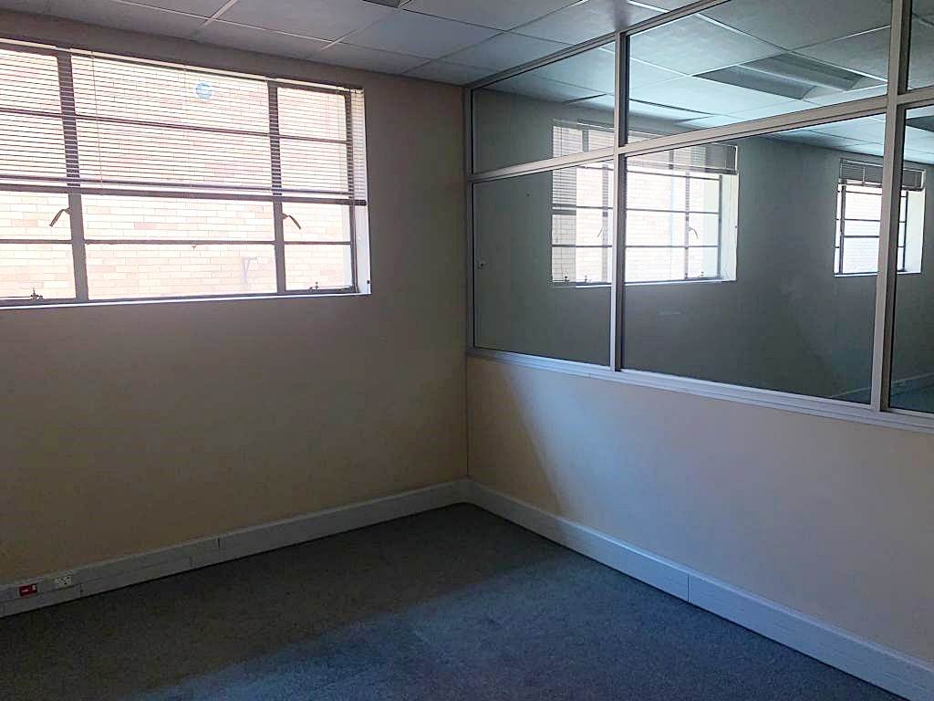 800  m² Commercial space in Bloemfontein photo number 10