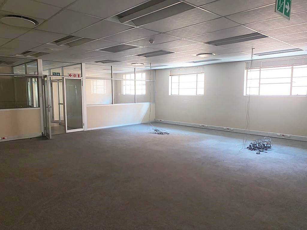 800  m² Commercial space in Bloemfontein photo number 11